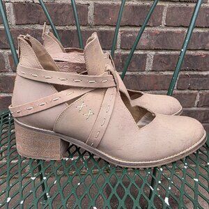 Joyfolie Size 8 Oriana Leather Ankle Boots In Bone Booties